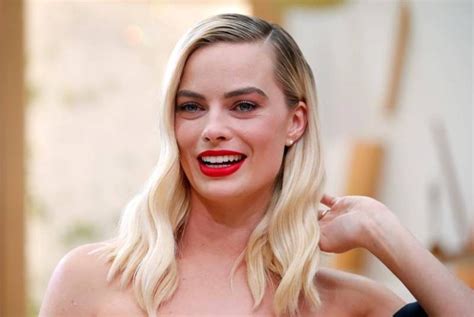 margot robbie nackt|Margot Robbie Shares Why She Agreed To A Full